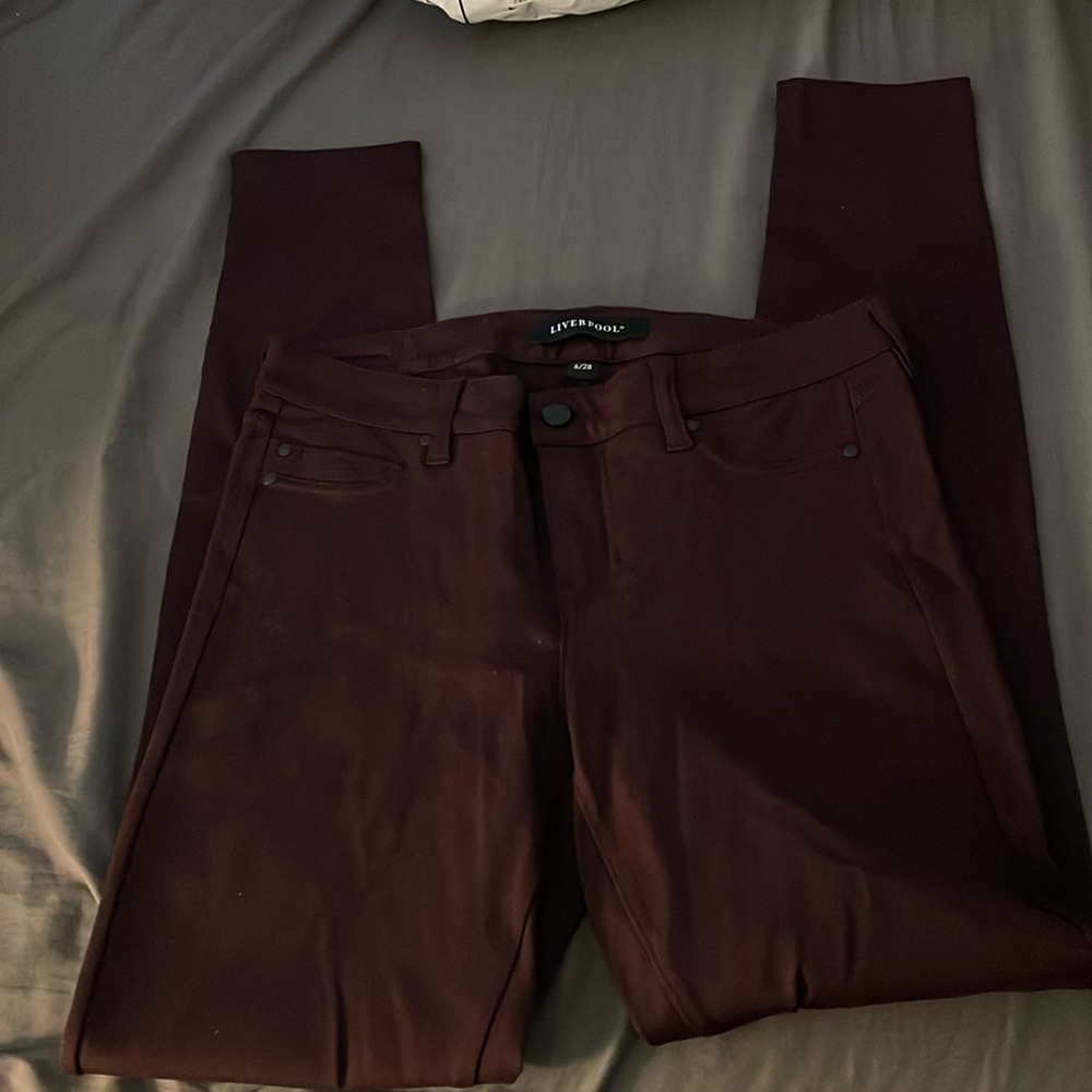 Liverpool stretch skinny pants. Burgundy. Size 6/28 new without tags